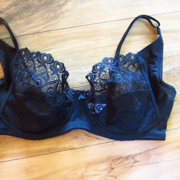 DELTA BURKE Black Satin & Sheer Lace Balconette Underwire Bra Size 40DD - Picture 1 of 5
